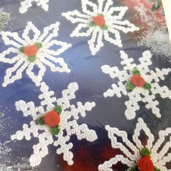 Needle Craft Plastic Canvas Cross Stitch Kit Rose Snowflake Christmas Home Decor - Picture 1 of 7